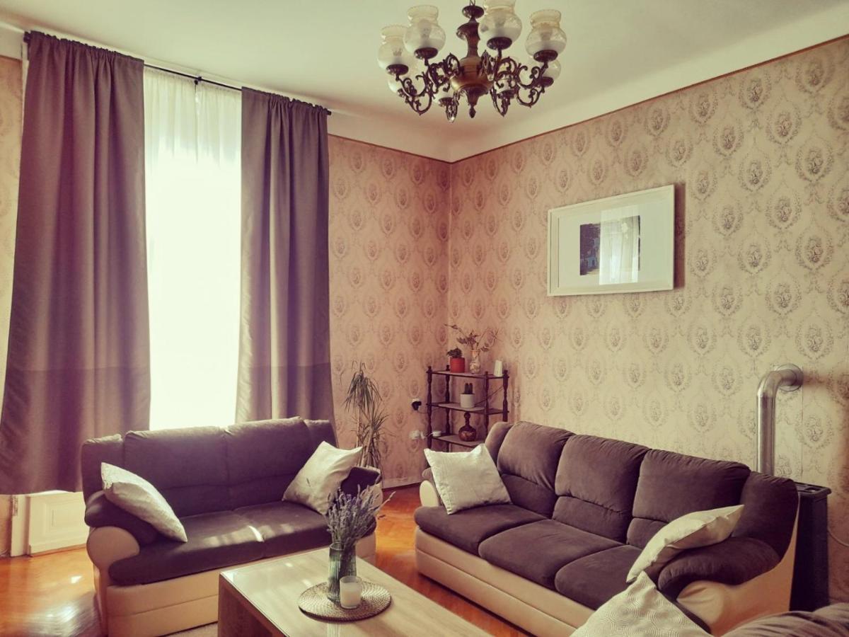 Apartament App Obrovac In The Centre - With Amazing Sea View! Pula Zewnętrze zdjęcie